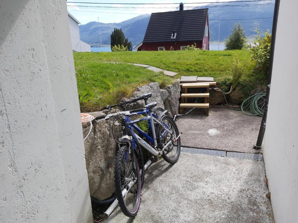 Alesund Apartment With Free Parking Esterno foto