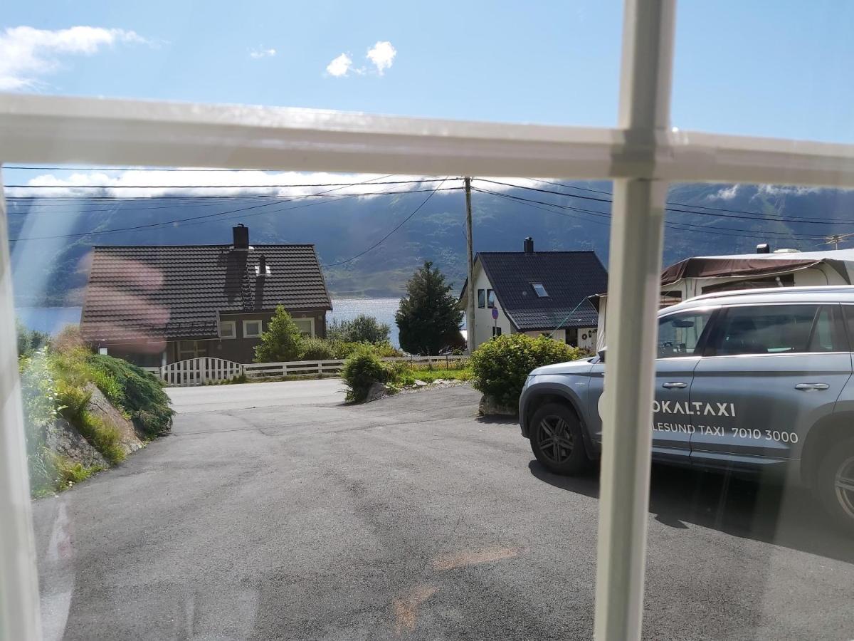 Alesund Apartment With Free Parking Esterno foto
