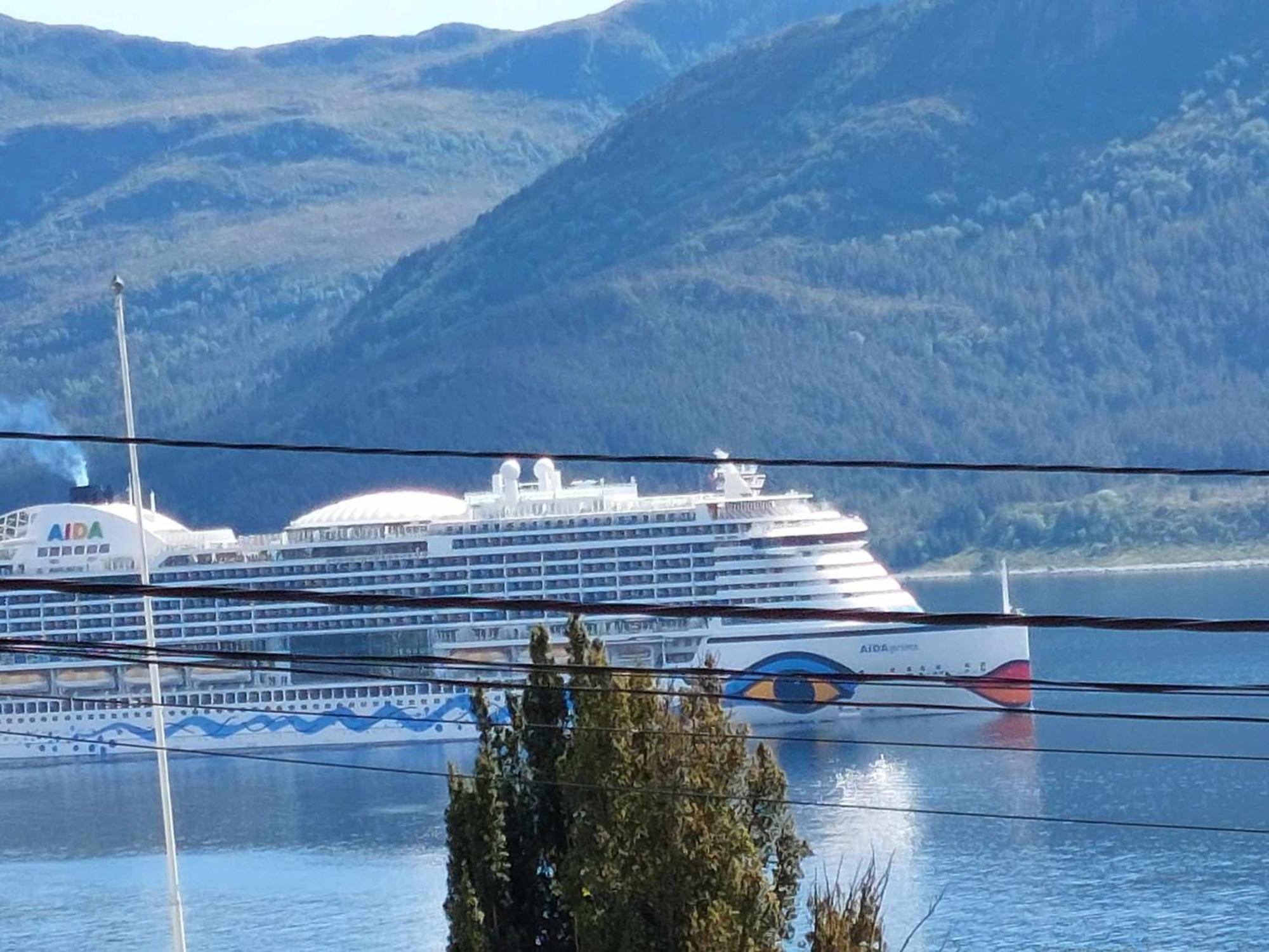 Alesund Apartment With Free Parking Esterno foto